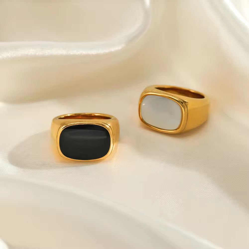 Luxe Duo Signet Rings – Onyx & Mother of Pearl