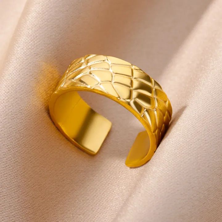 Golden Croco Textured Adjustable Ring