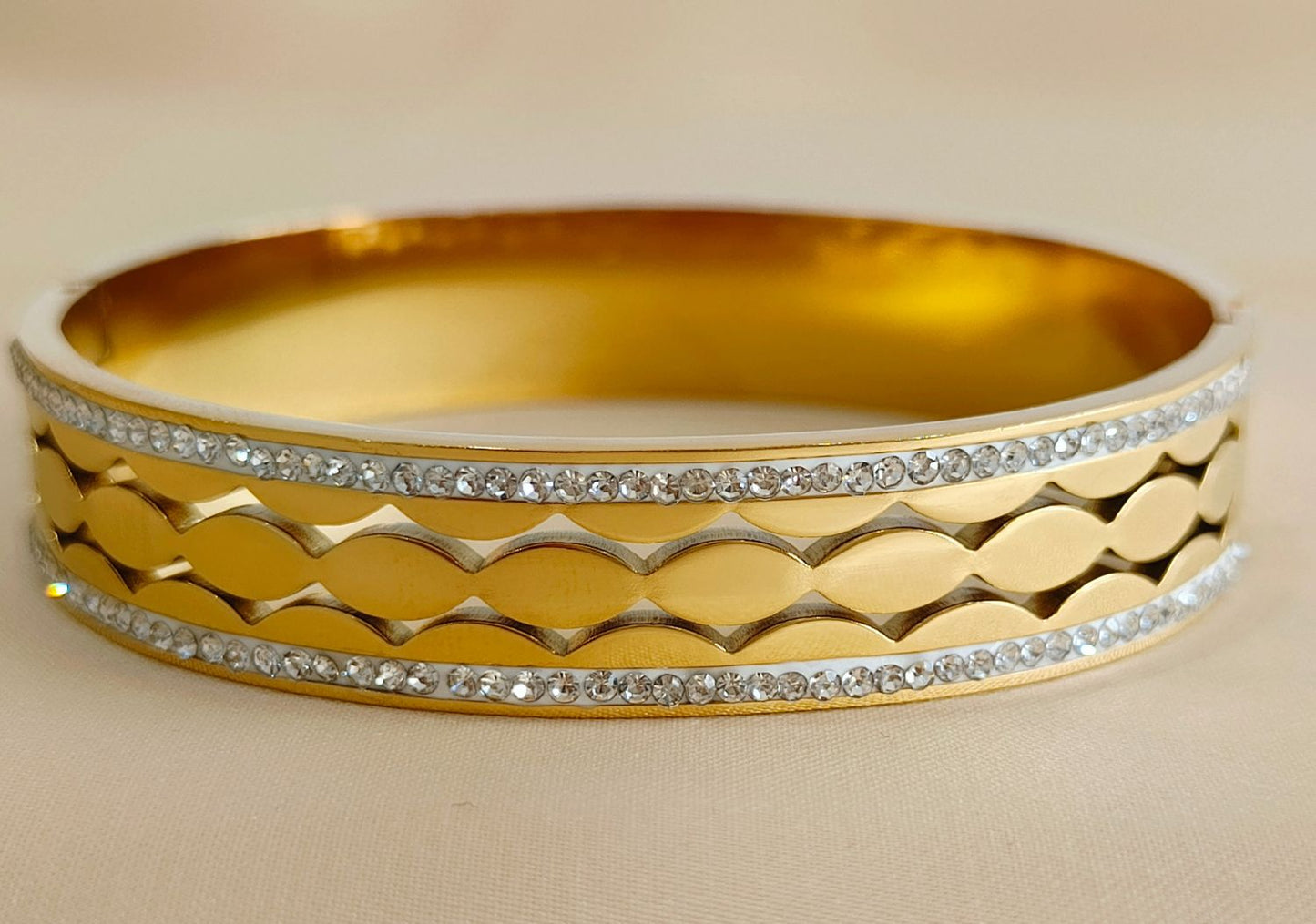 Aurora Luxe Gold Textured Bangle