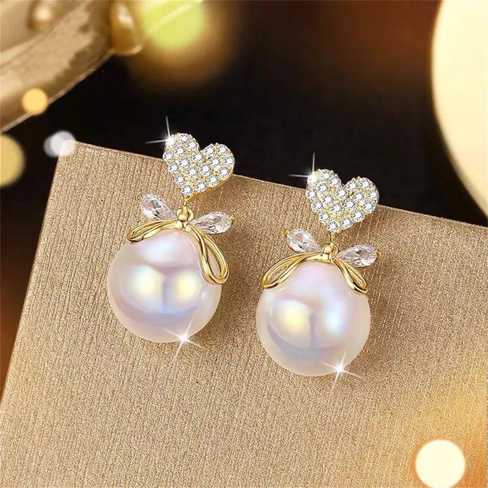 Luna Love Pearl Heart Earrings