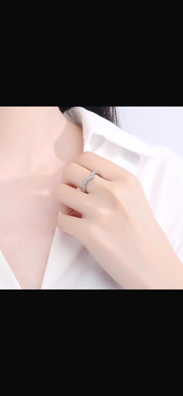 Elegant V-Shaped Silver Ring