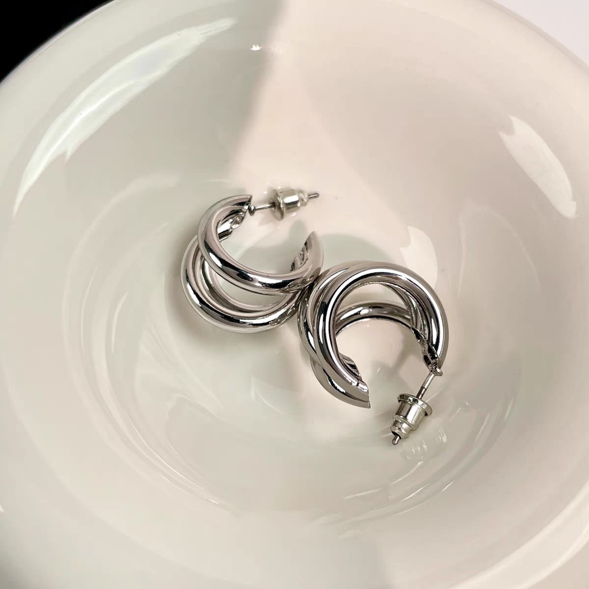 Luna Luxe Gold and Silver Twist Hoops