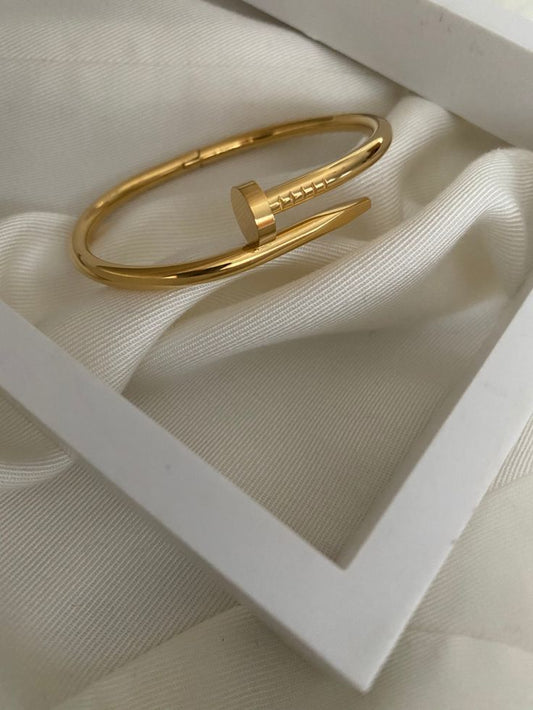 Nail Luxe™ Gold Bracelet