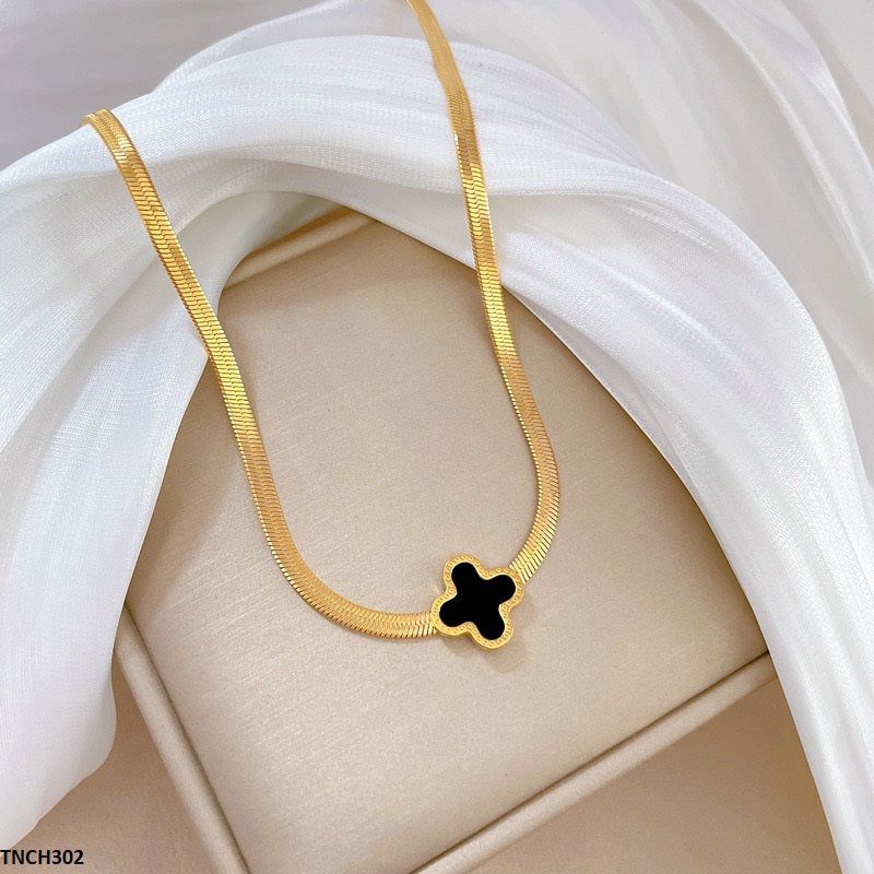 FURNACE NECKLACE