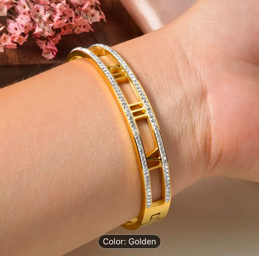 Celestia Roman Numeral Crystal Bangle – Gold