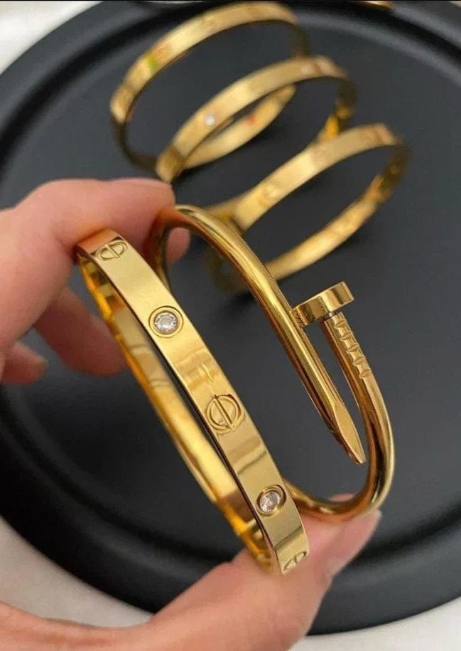 Cartier Nail and love bangle Set