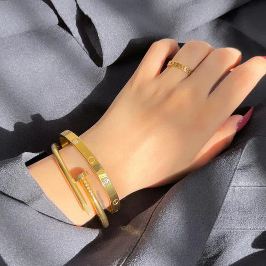 Cartier Nail and love bangle Set