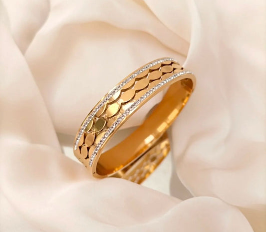 Aurora Luxe Gold Textured Bangle