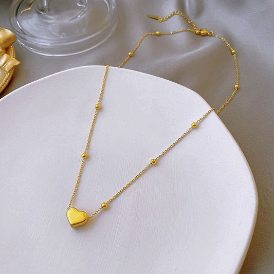 Minimalist Gold Pendant Necklace