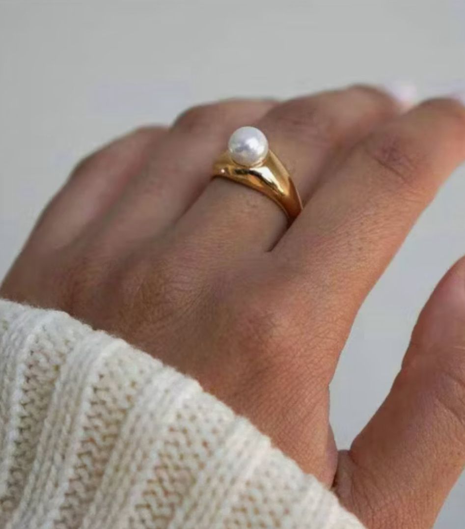 Aurora Pearl Dome Ring